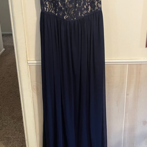 David's Bridal Marine Bridesmaid Dress - Picture 4 of 6